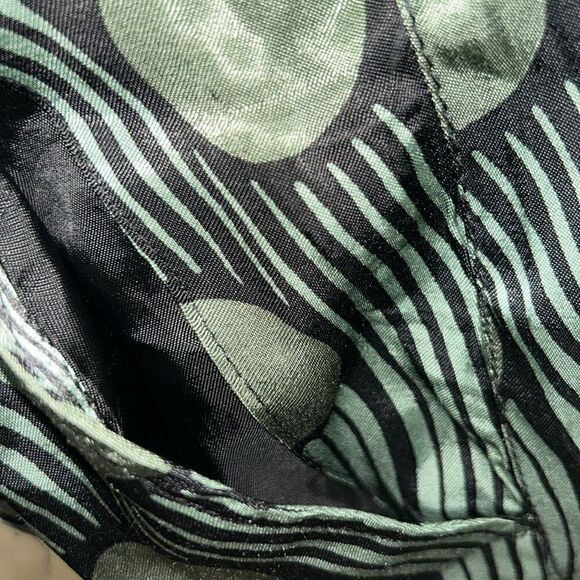 Zara Green & Black Printed Pants(Size Medium) - Picture 8 of 11